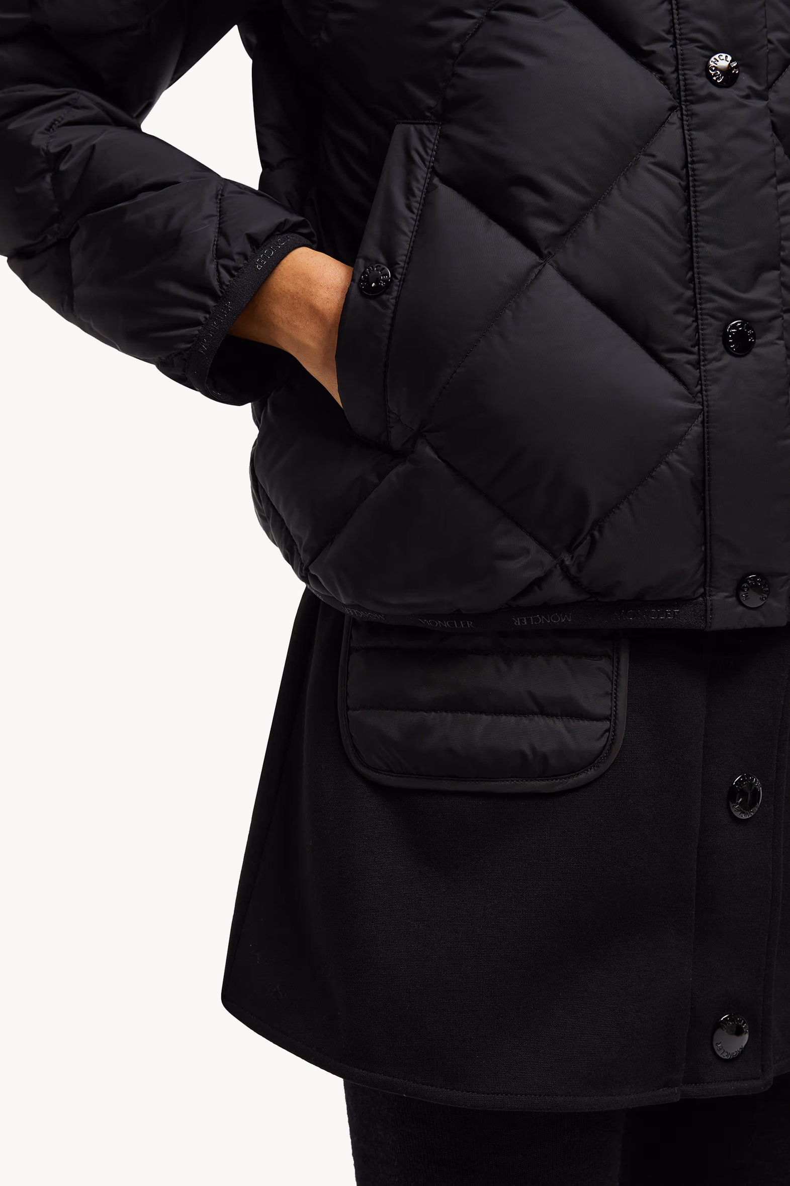 Arvouin Hooded Diamond-Quilted Short Down Jacket Black Moncler 6